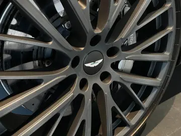 Aston Martin DBX 707 - Xenon Grey - 23 Zoll