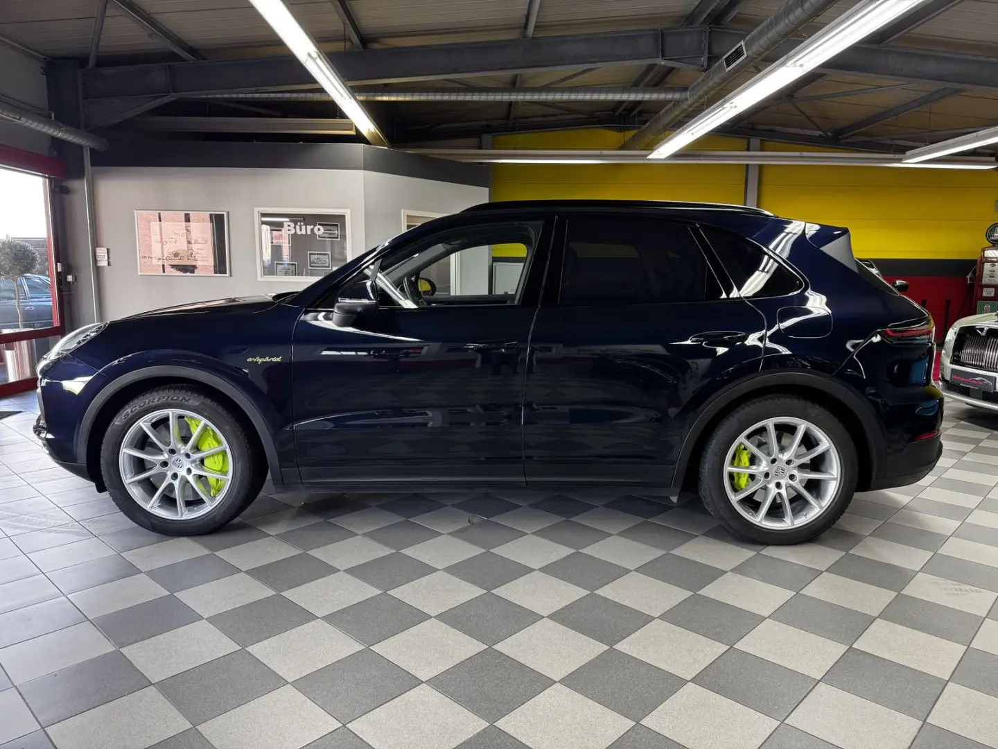 Porsche Cayenne e-Hybrid