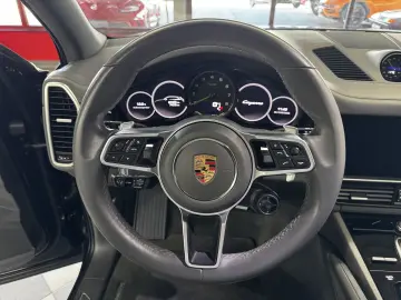 Porsche Cayenne e-Hybrid