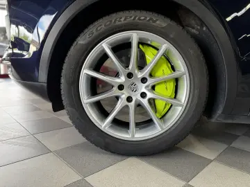 Porsche Cayenne e-Hybrid