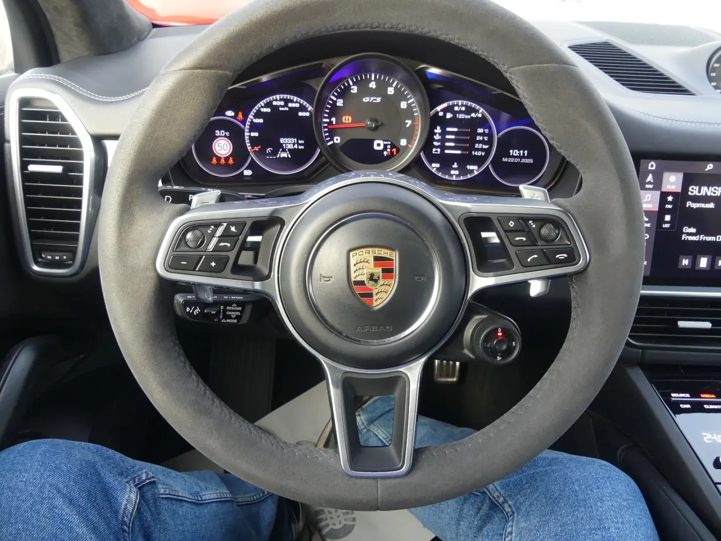 Porsche Cayenne GTS  PDLS+/PANO/22ZOLL/AIrSUSPENSION