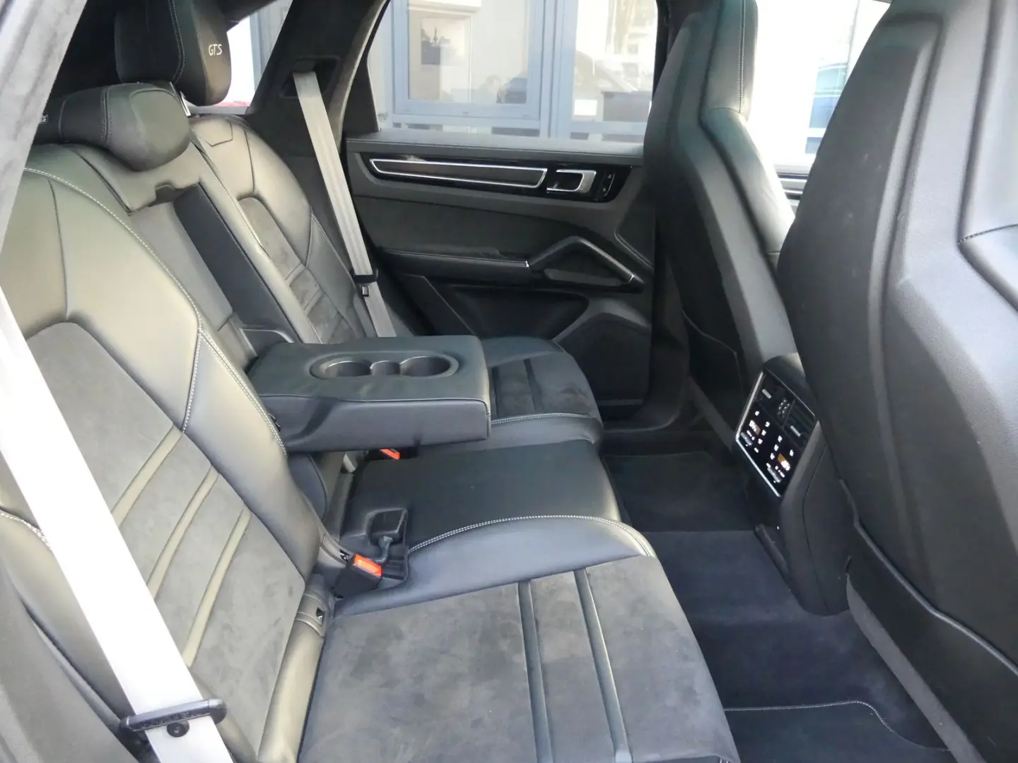Porsche Cayenne GTS  PDLS+/PANO/22ZOLL/AIrSUSPENSION