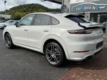 Porsche Cayenne Coupe Platinum Edition  *Chrono