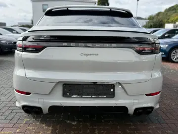 Porsche Cayenne Coupe Platinum Edition  *Chrono
