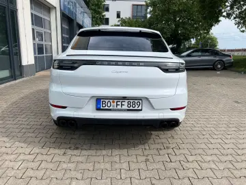 Porsche Cayenne Coupe Platinium Edition