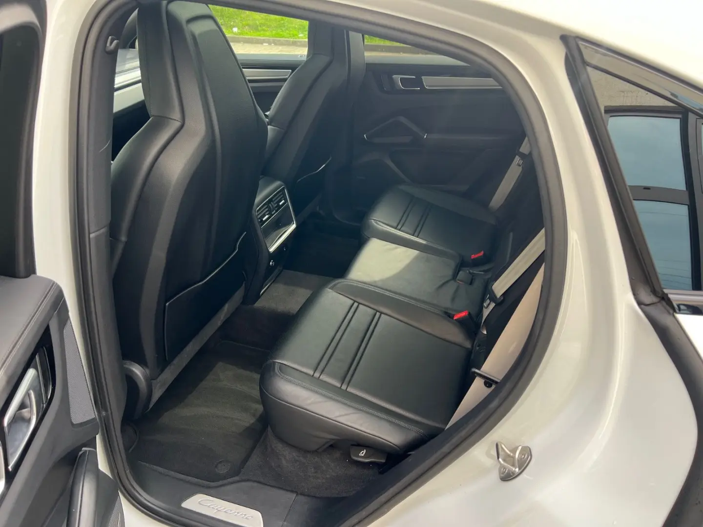 Porsche Cayenne Coupe Platinium Edition