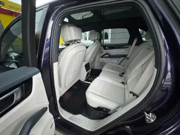 Porsche Platinum Edition/