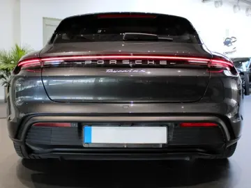 Porsche Taycan 4S Sport Turismo