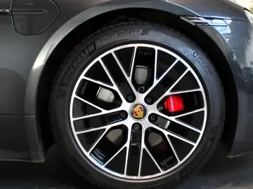 Porsche Taycan 4S Sport Turismo