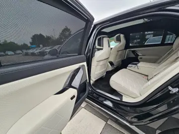 740 d xD +Executive Fond/Connoisser Paket