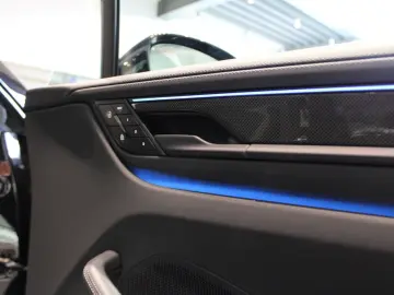 Porsche Macan Turbo Electric