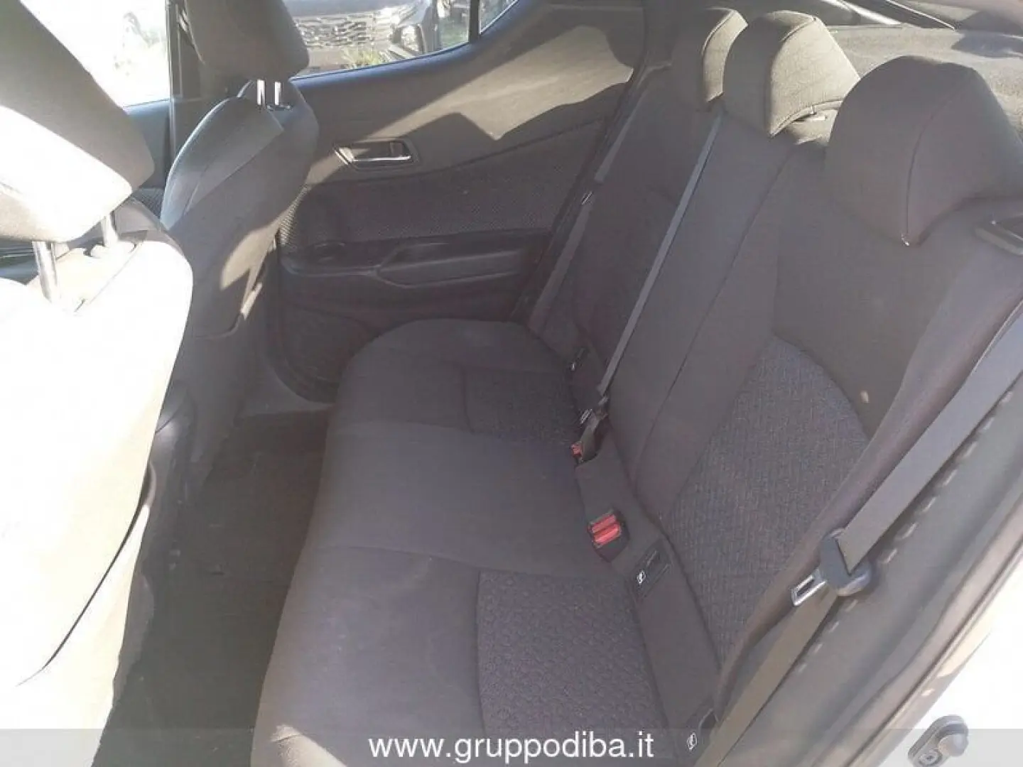 Toyota C-HR I 2020 2.0h More Business e-cvt