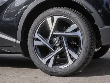 C-HR 2.0 Hybrid Team D SHZ KAMERA NAVI ACC LED