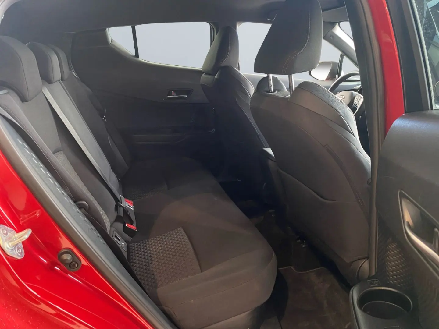 C-HR 2.0 Hybrid Team D *LED*ACC*CarPlay*CAM*SHZ*