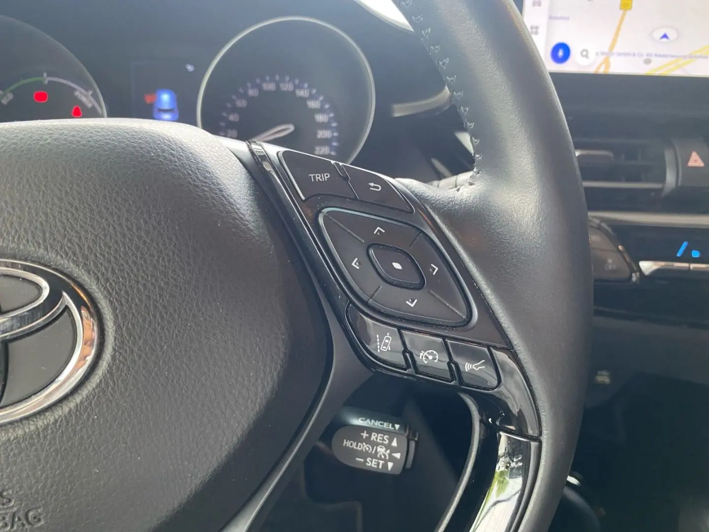 C-HR 2.0 Hybrid Team D *LED*ACC*CarPlay*CAM*SHZ*