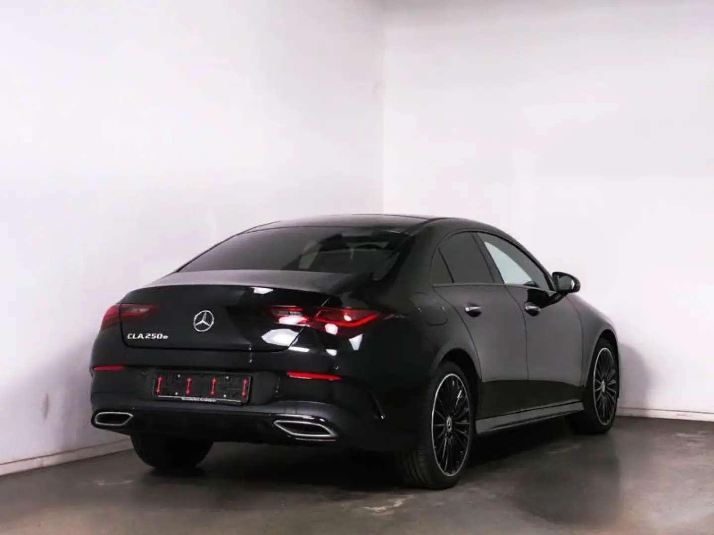 CLA 250 e AMG Night Pano MBUX Kamera LED Tot 19