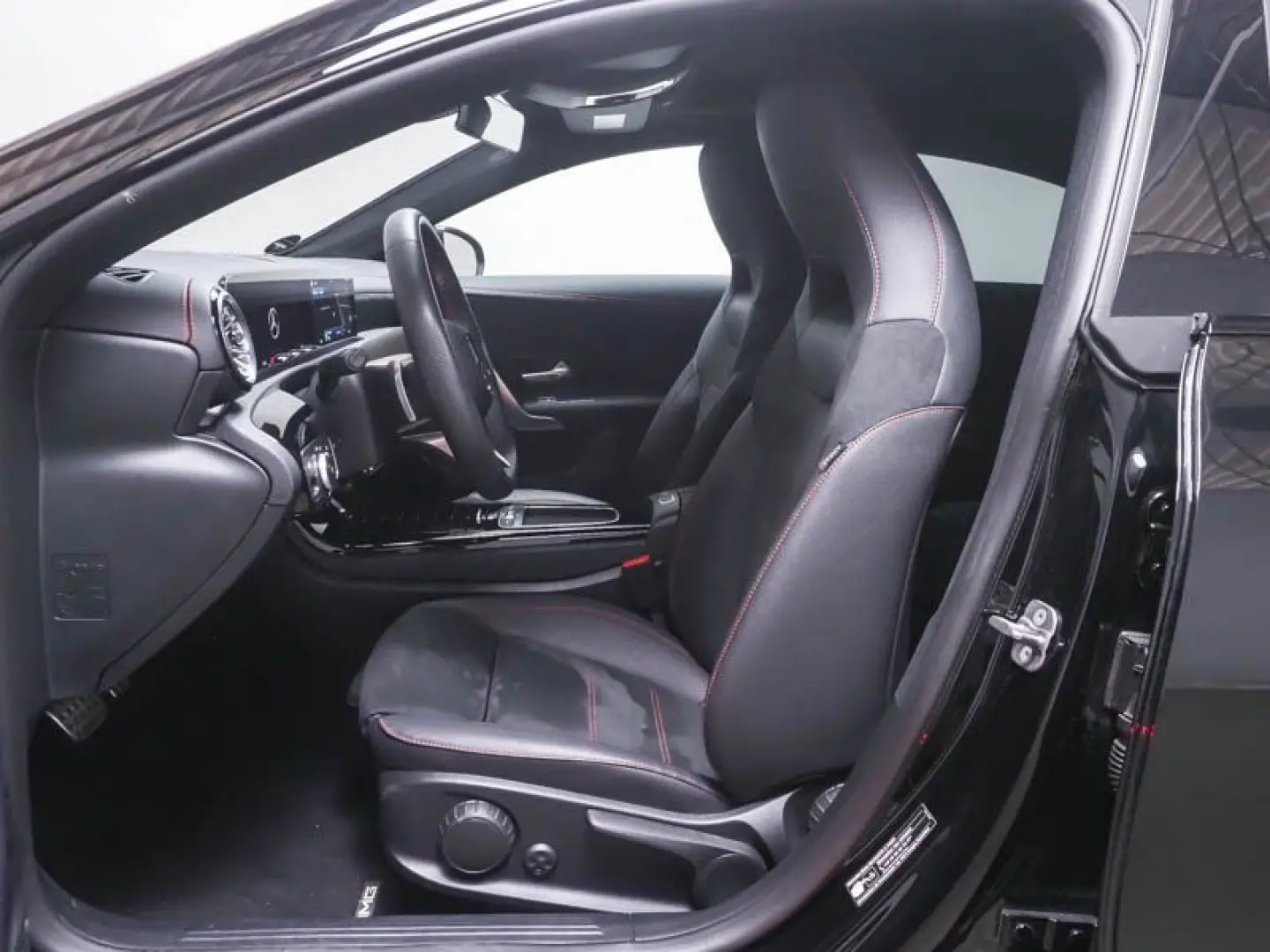 CLA 250 e AMG Night Pano MBUX Kamera LED Tot 19