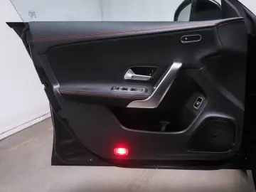 CLA 250 e AMG Night Pano MBUX Kamera LED Tot 19