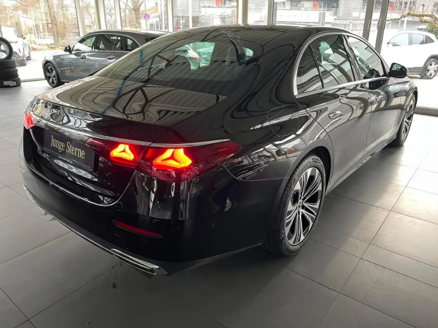 E 200 Avantgarde Pano Distronic MBUX 19Zoll Totw