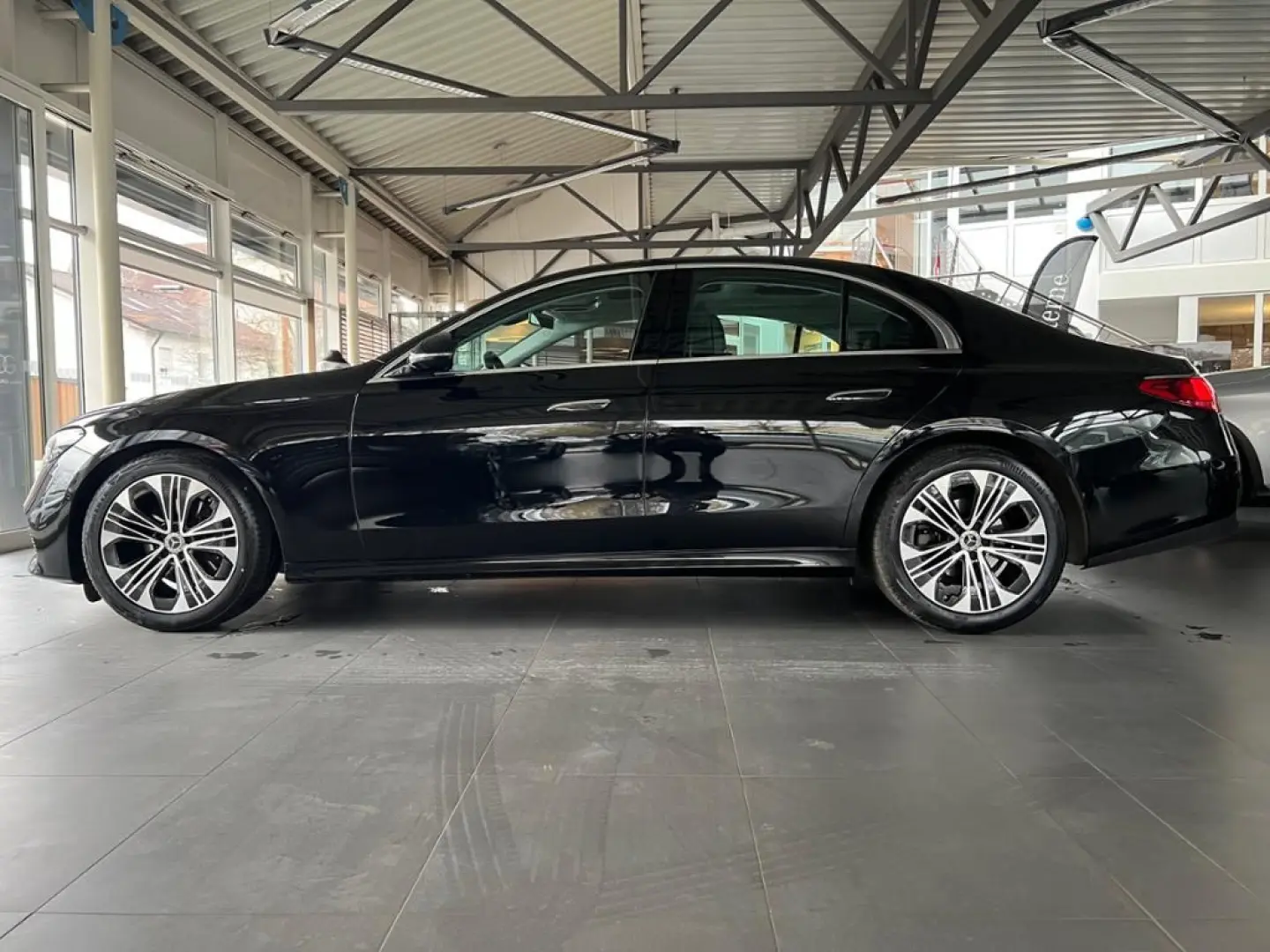 E 200 Avantgarde Pano Distronic MBUX 19Zoll Totw