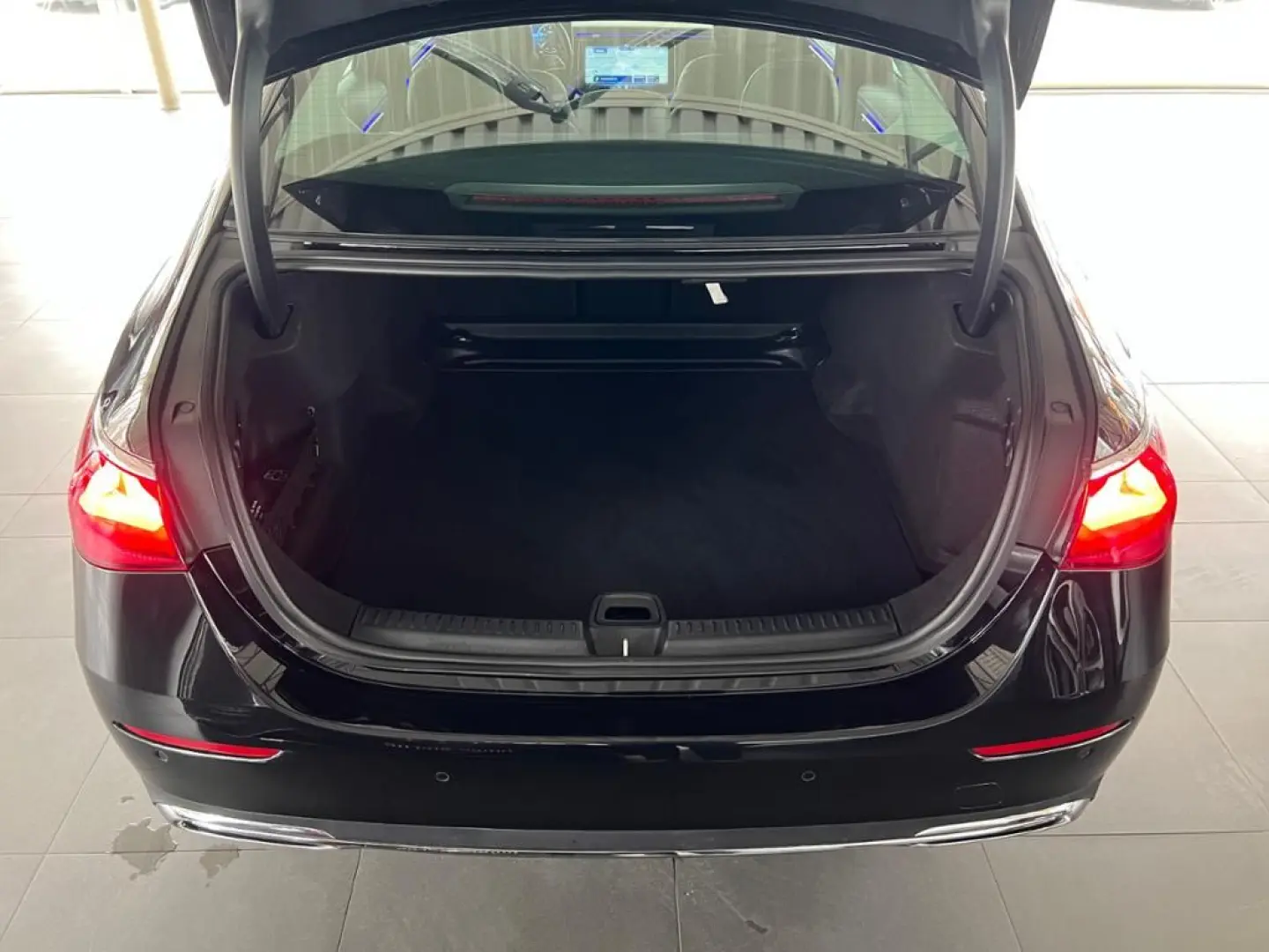 E 200 Avantgarde Pano Distronic MBUX 19Zoll Totw