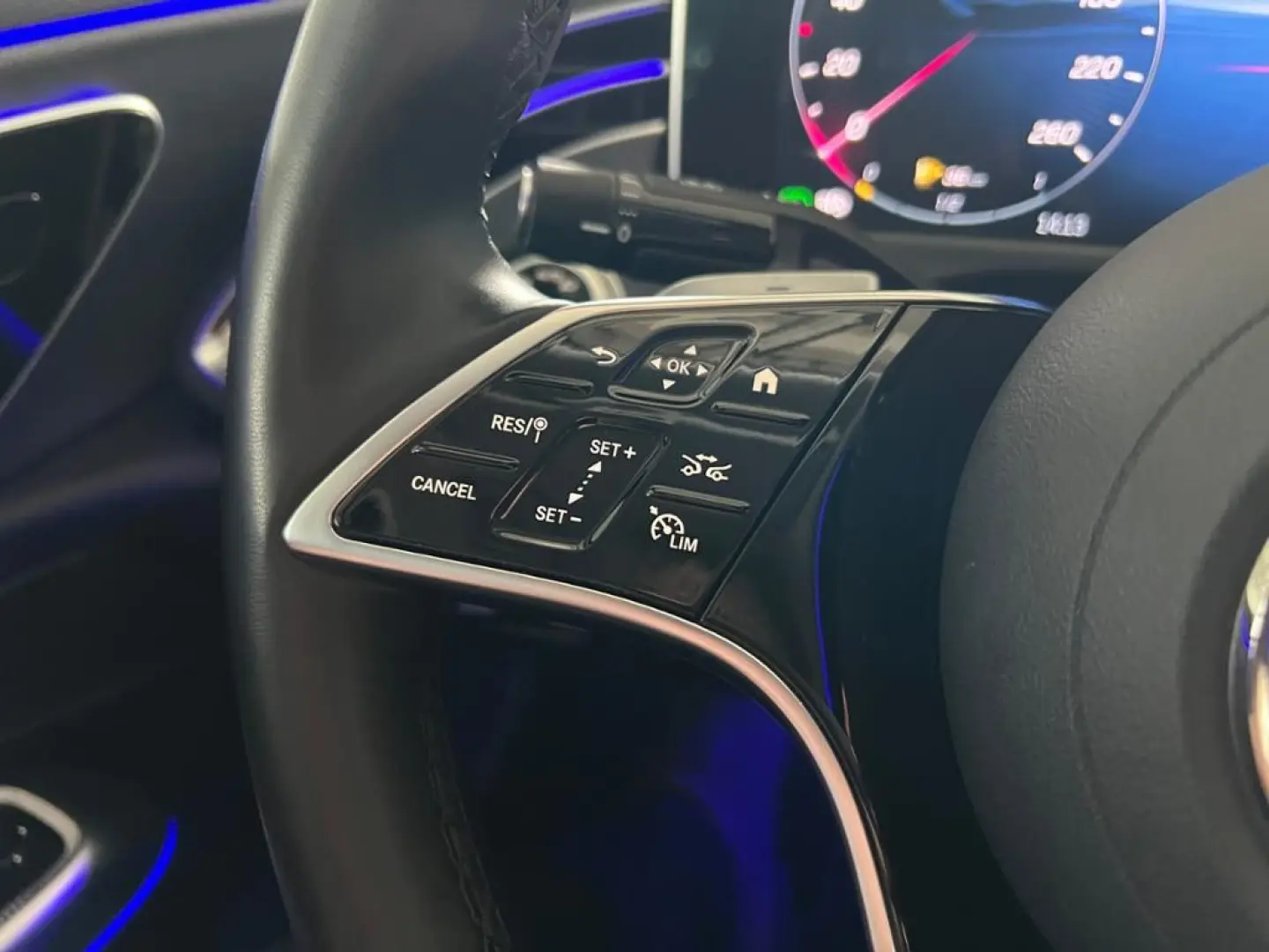 E 200 Avantgarde Pano Distronic MBUX 19Zoll Totw