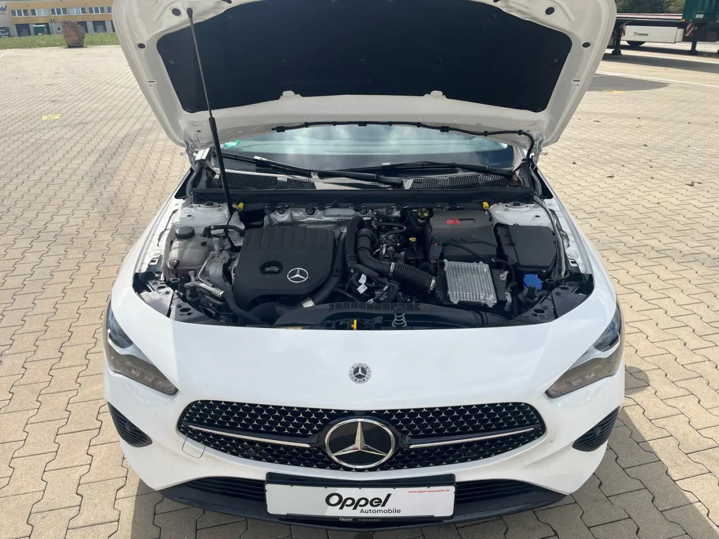 CLA 180 Progressive NAVI PANO RFK LENKRAD-HZG.