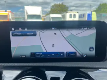 CLA 180 Progressive NAVI PANO RFK LENKRAD-HZG.