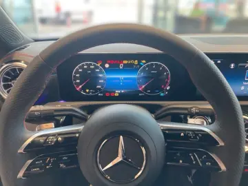 CLA 180 EDITION AMG-Line+Night+DISTRONIC+KEYLESS