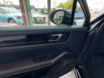 Cayenne E-Hybrid Innodrive Panodach