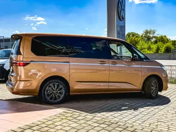 MULTIVAN Style L 2.0 TDI 150 CP DSG