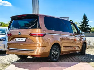 MULTIVAN Style L 2.0 TDI 150 CP DSG