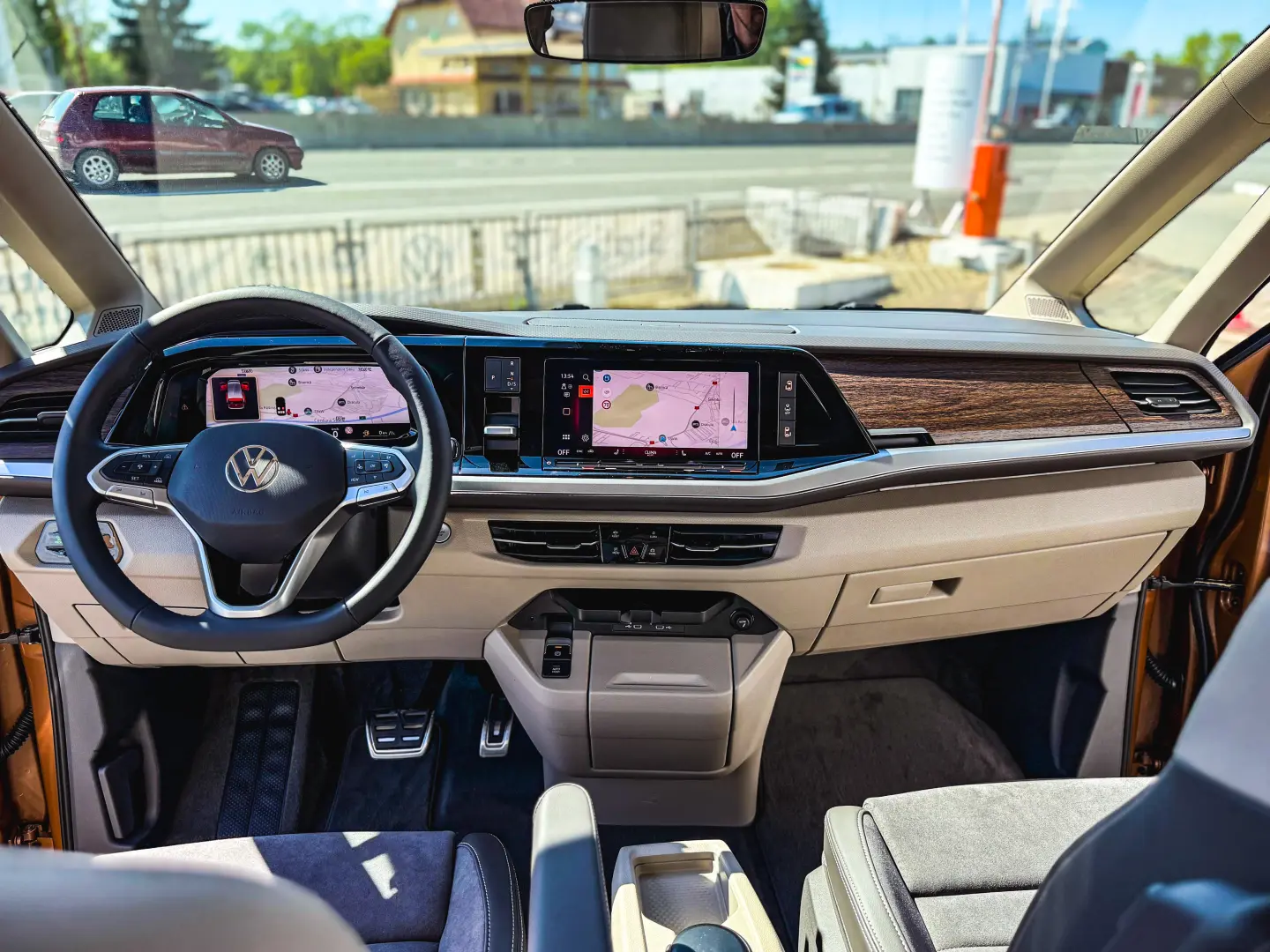 MULTIVAN Style L 2.0 TDI 150 CP DSG