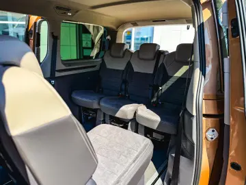 MULTIVAN Style L 2.0 TDI 150 CP DSG