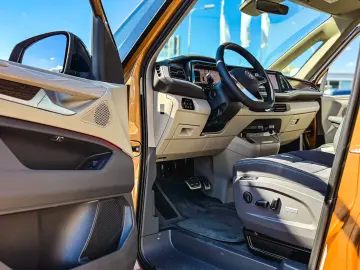 MULTIVAN Style L 2.0 TDI 150 CP DSG