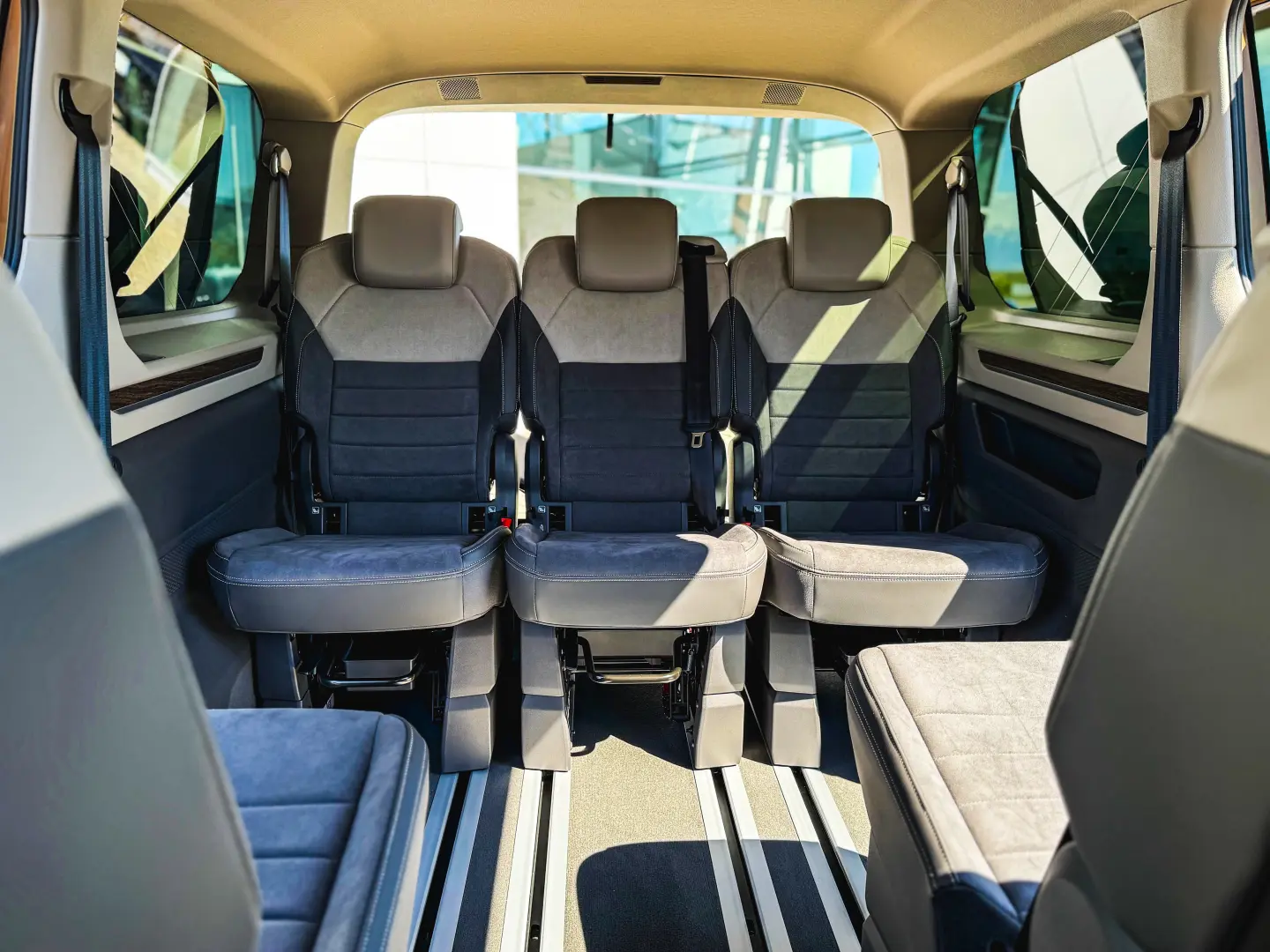 MULTIVAN Style L 2.0 TDI 150 CP DSG