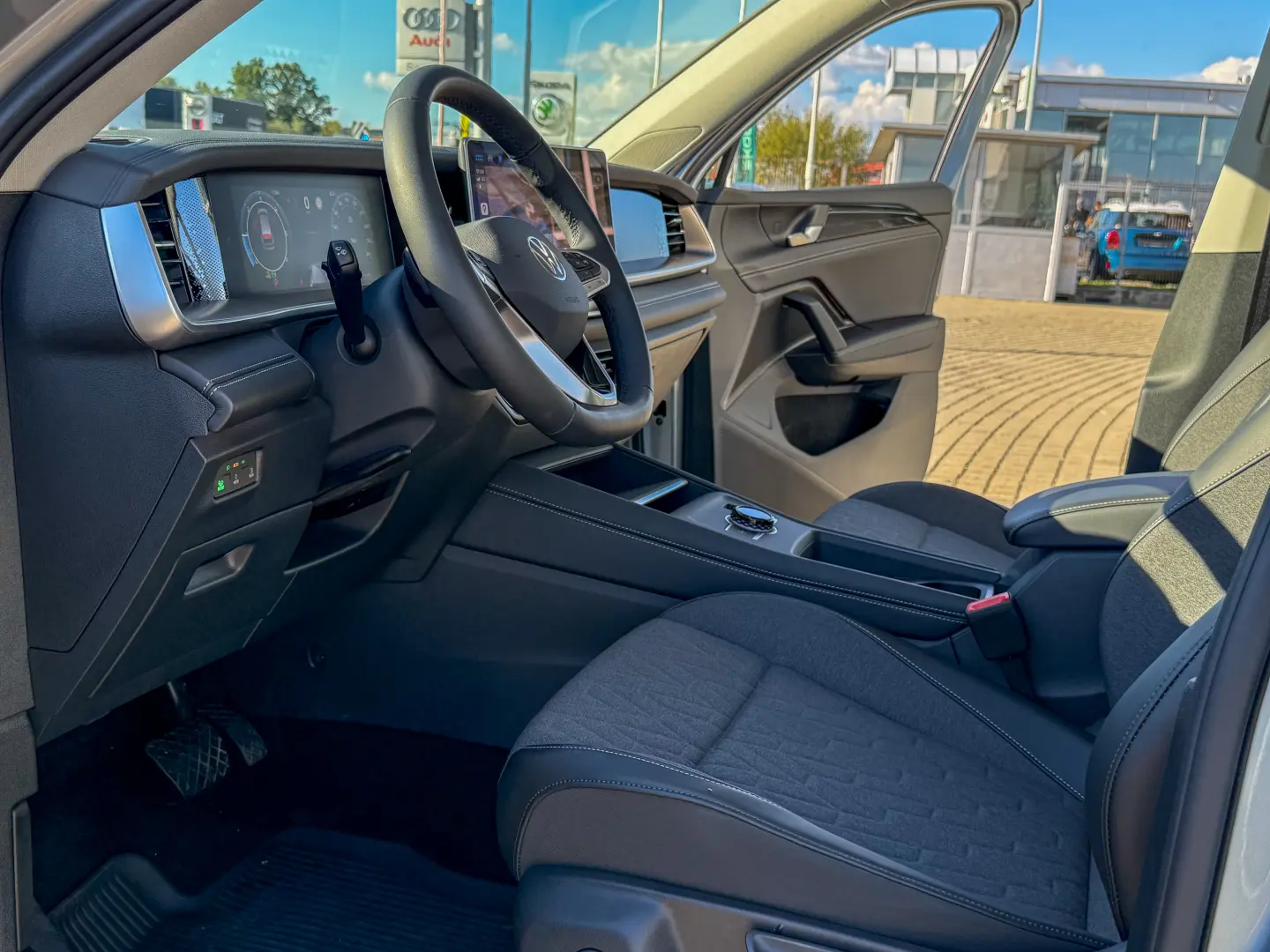 Tayron Life 2.0 TDI 193CP DSG 4Motion 7 LOCURI