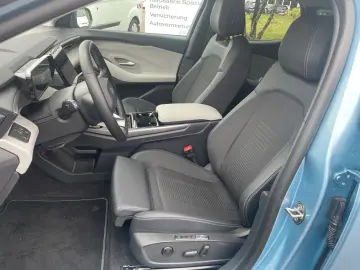 Explorer BEV 77kWh *HUD*360°*Wärmepumpe*AGR-Sitz