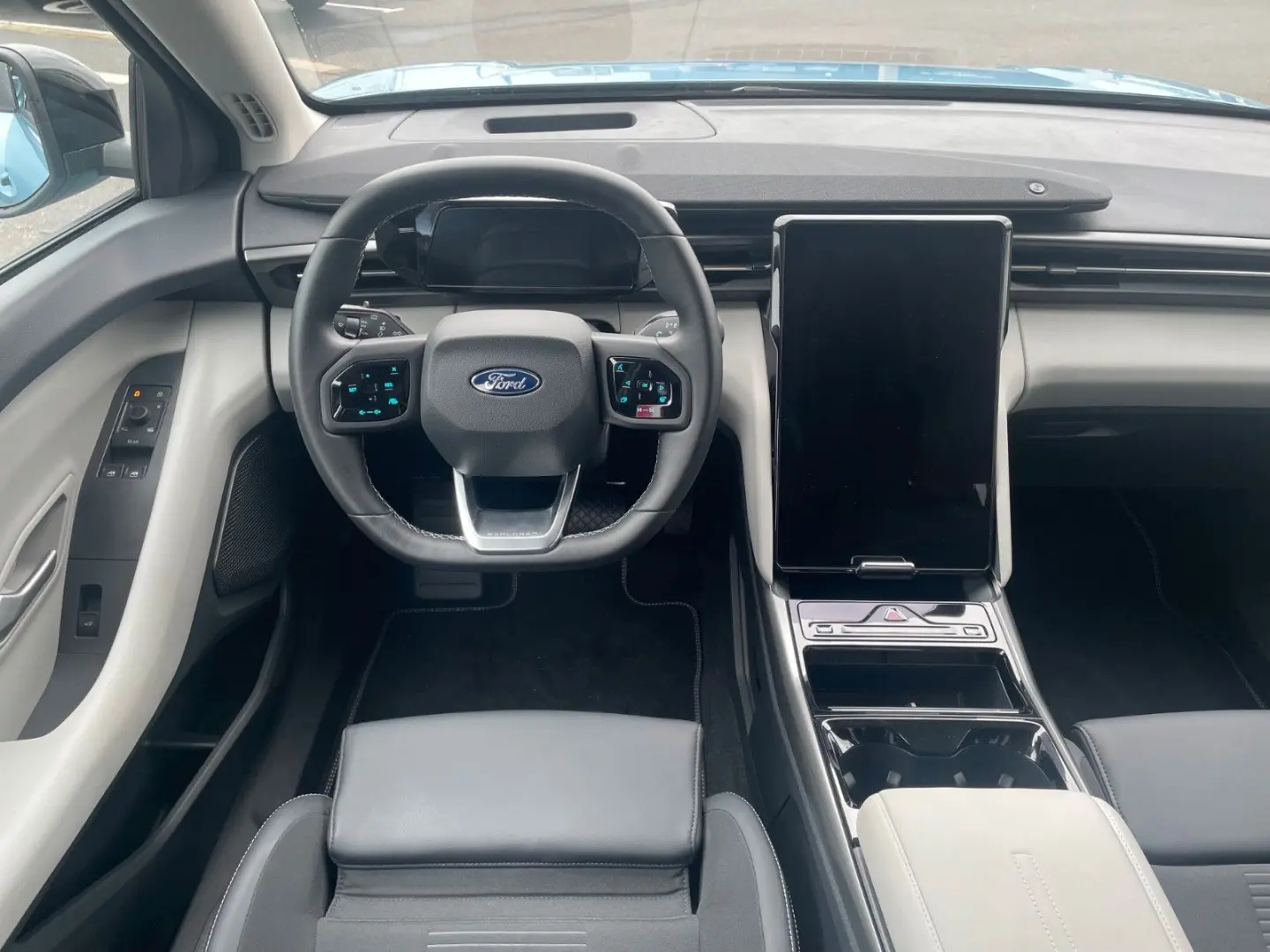 Explorer BEV 77kWh *HUD*360°*Wärmepumpe*AGR-Sitz