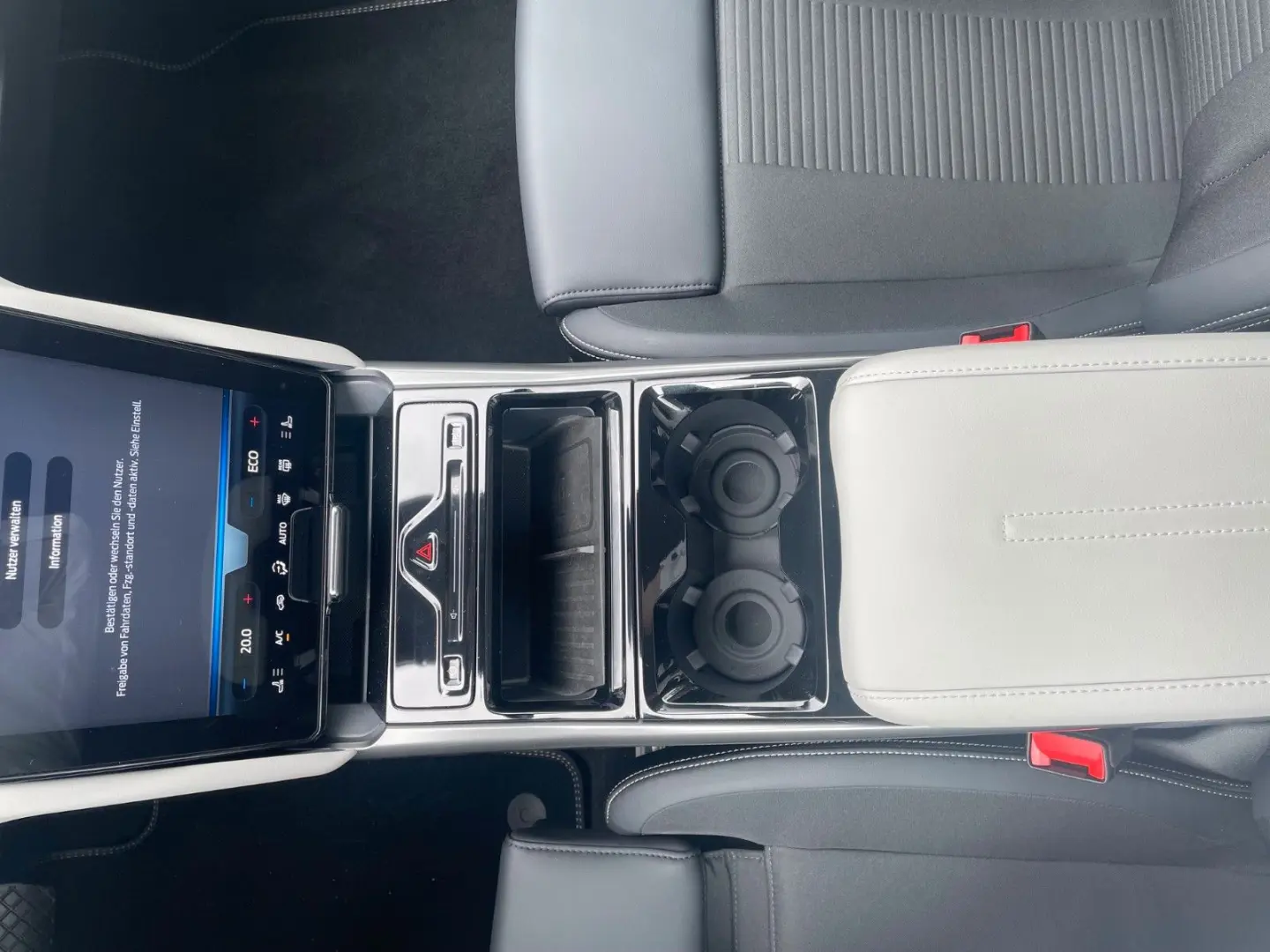 Explorer BEV 77kWh *HUD*360°*Wärmepumpe*AGR-Sitz
