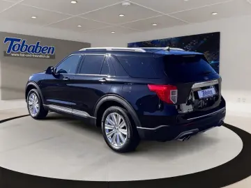 Explorer Plug-in-Hybrid Platinum + Panorama + 7 