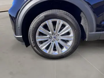 Explorer Plug-in-Hybrid Platinum + Panorama + 7 