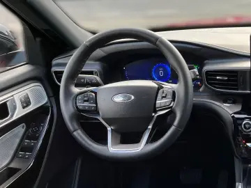 Explorer 3.0 EcoBoost Plug-in-Hybrid Platinum /P