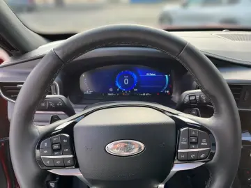 Explorer 3.0 EcoBoost Plug-in-Hybrid Platinum /P