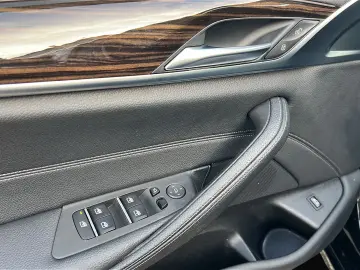 520 d Lim. AHK ACC Leder Sport-Stz Driv-Ass