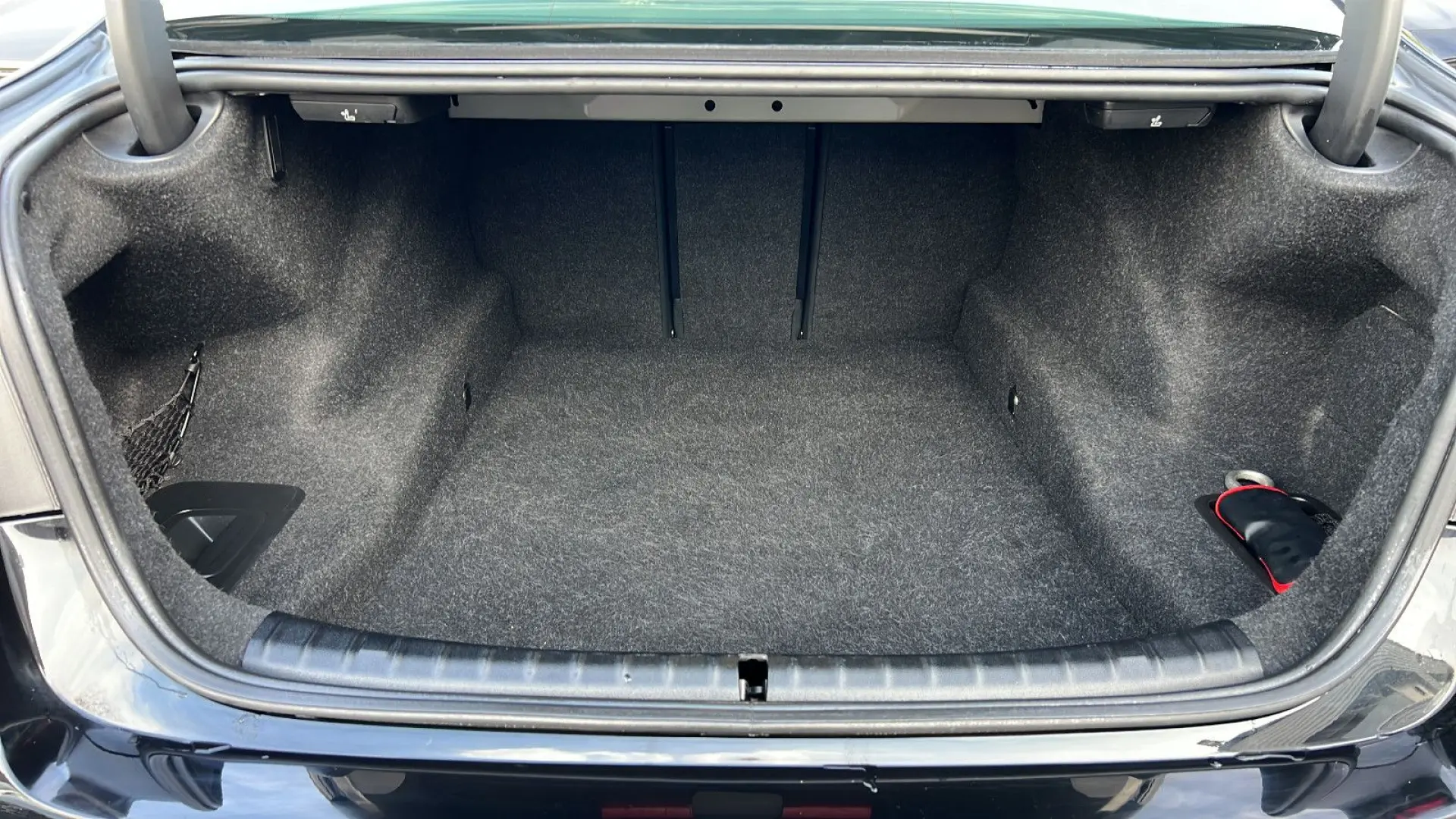 520 d Lim. AHK ACC Leder Sport-Stz Driv-Ass