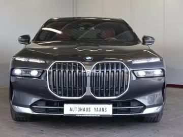 BMW 740 d xD Design THEATRE GLOW B&W LUFT SOFT PANO