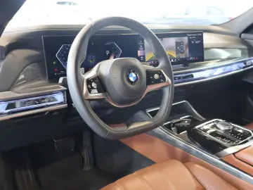 BMW 740 d xD Design THEATRE+GLOW+B&W+LUFT+SOFT+PANO
