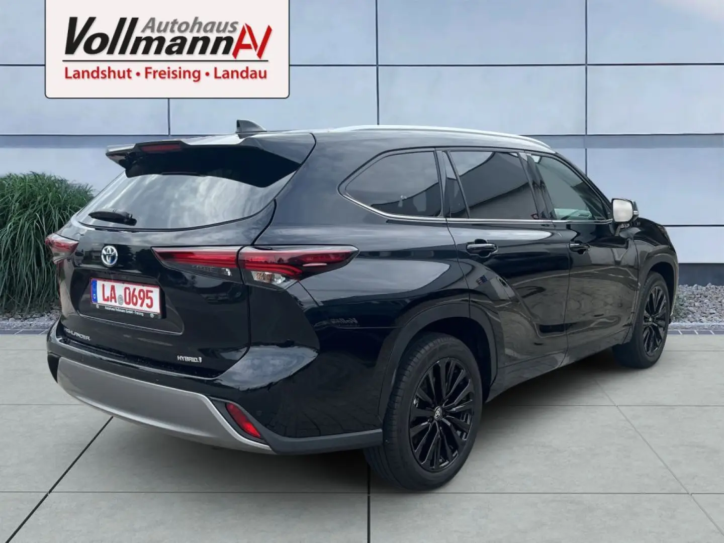 Highlander 2.5 Hybrid Luxury