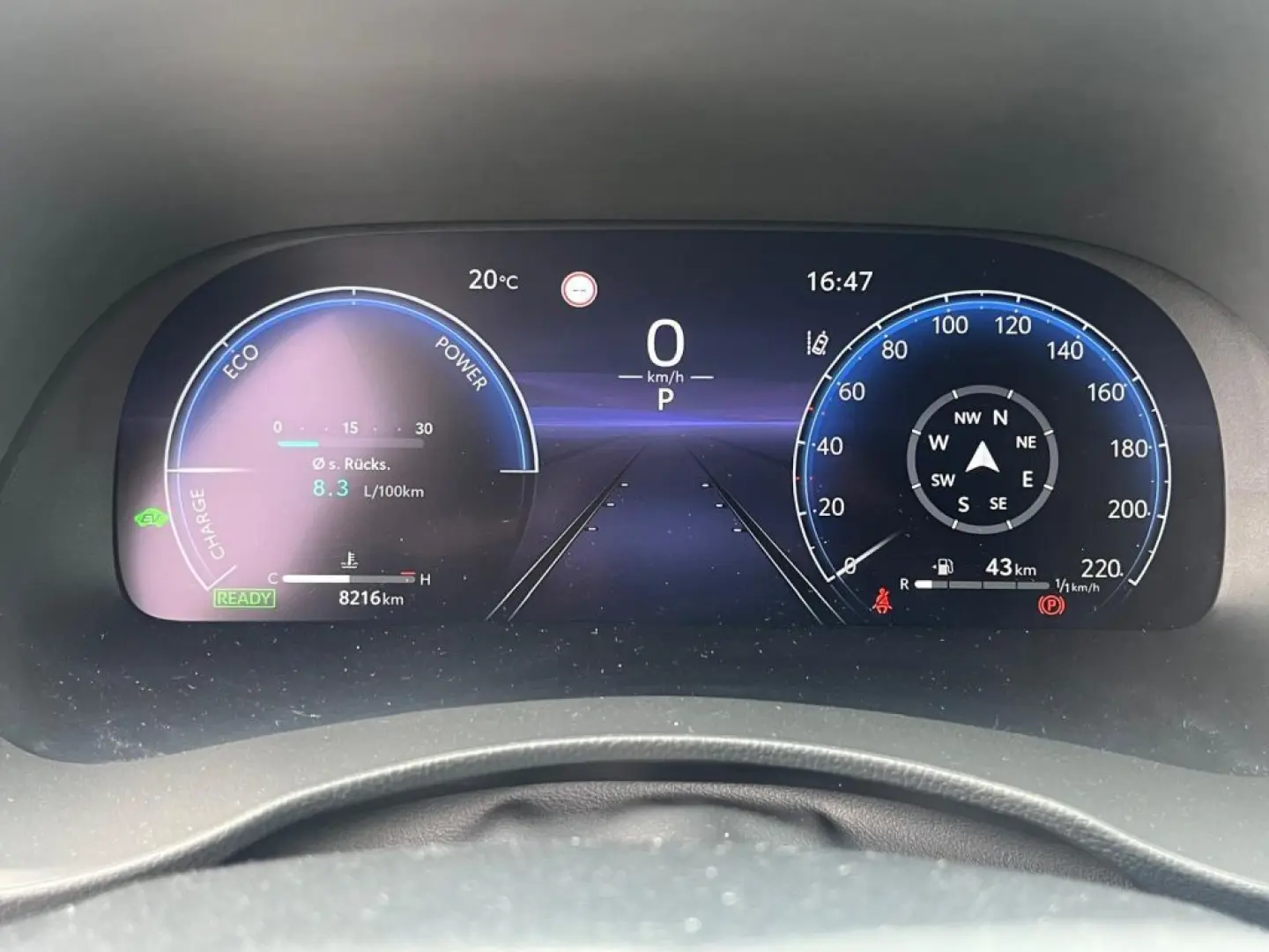 Highlander 2.5 Hybrid Luxury
